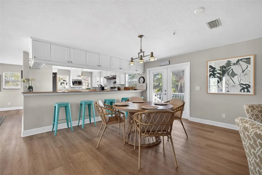 1902 Arrowhead Drive NE St Petersburg FL 33703