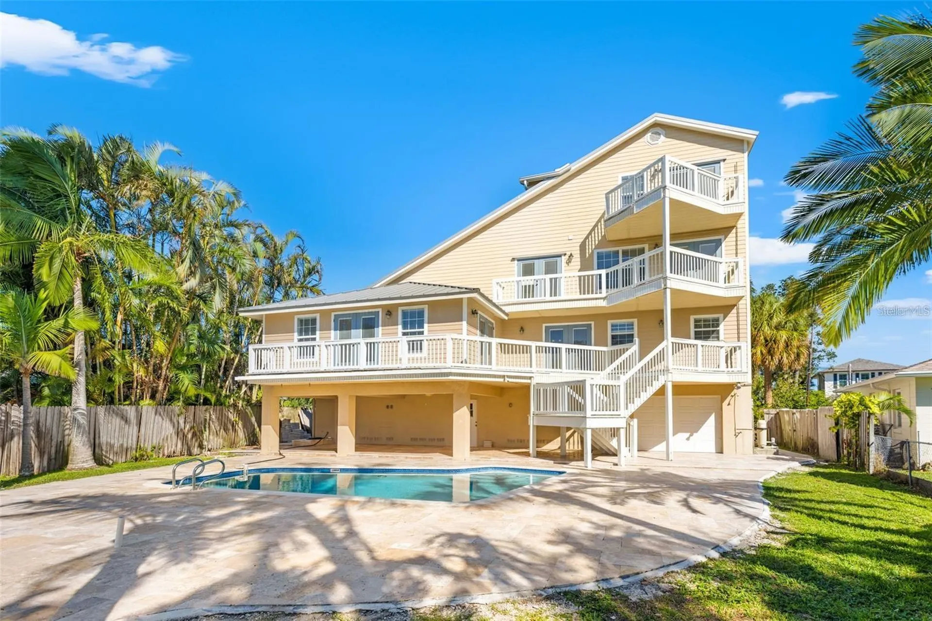 1902 Arrowhead Drive NE St Petersburg FL 33703