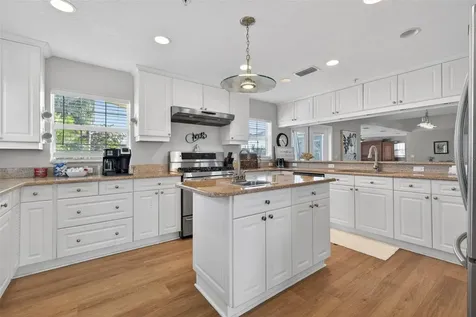 1902 Arrowhead Drive NE St Petersburg FL 33703