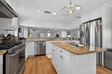 1902 Arrowhead Drive NE St Petersburg FL 33703
