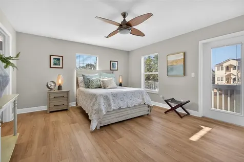 1902 Arrowhead Drive NE St Petersburg FL 33703