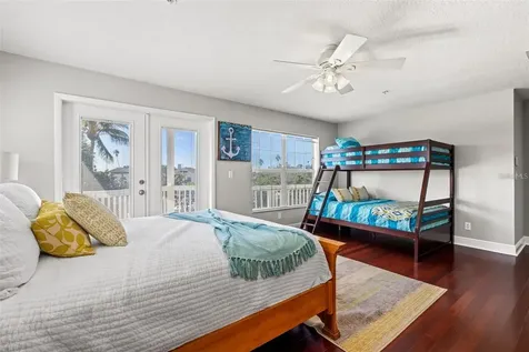 1902 Arrowhead Drive NE St Petersburg FL 33703
