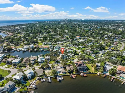 1902 Arrowhead Drive NE St Petersburg FL 33703