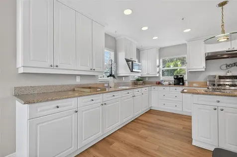 1902 Arrowhead Drive NE St Petersburg FL 33703