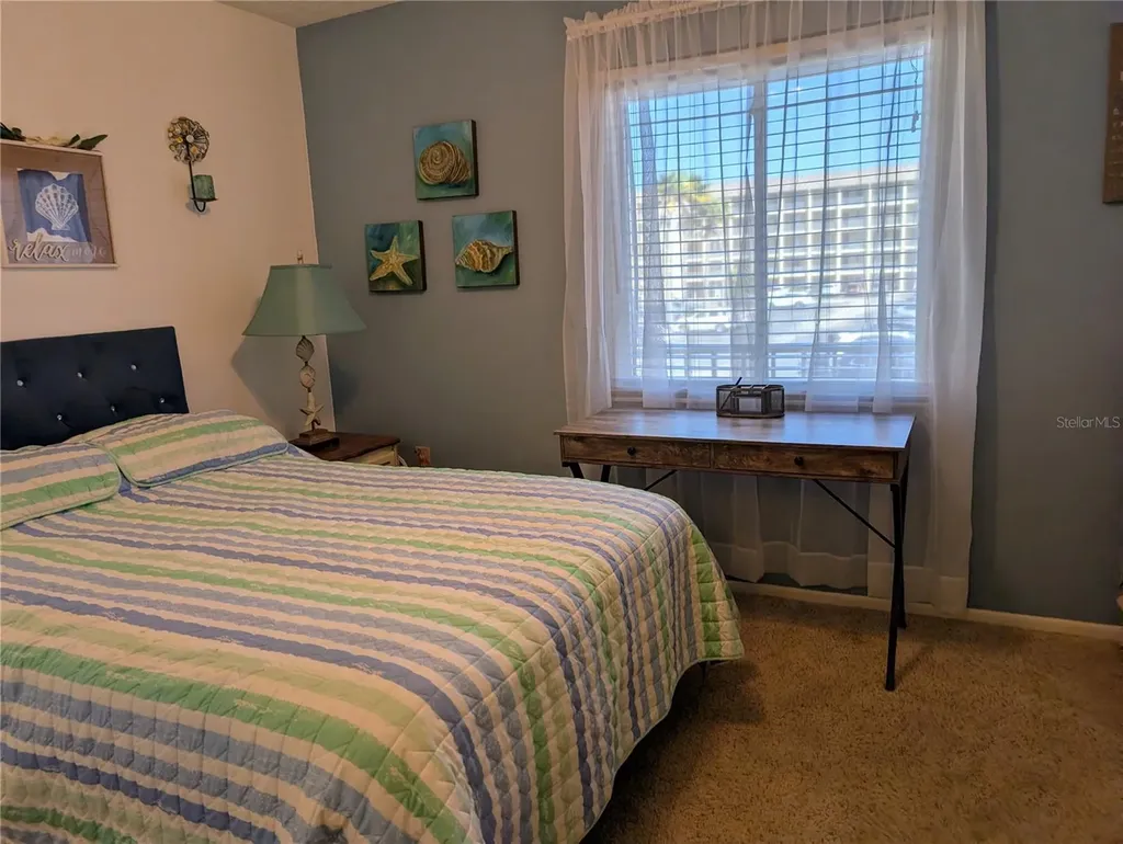 3562 Lake Bayshore Drive Bradenton FL 34205