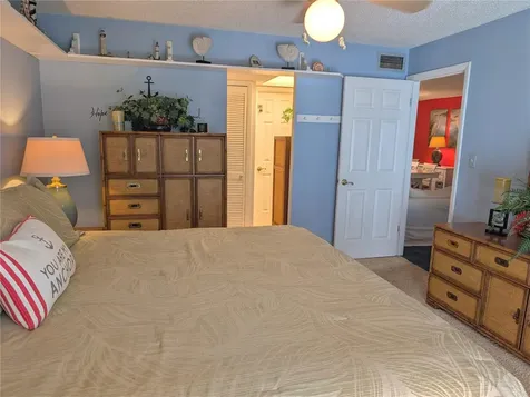 3562 Lake Bayshore Drive Bradenton FL 34205