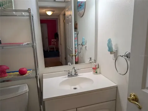 3562 Lake Bayshore Drive Bradenton FL 34205