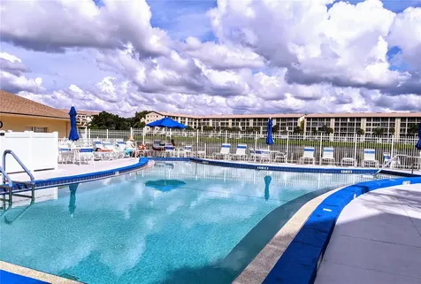 3562 Lake Bayshore Drive Bradenton FL 34205