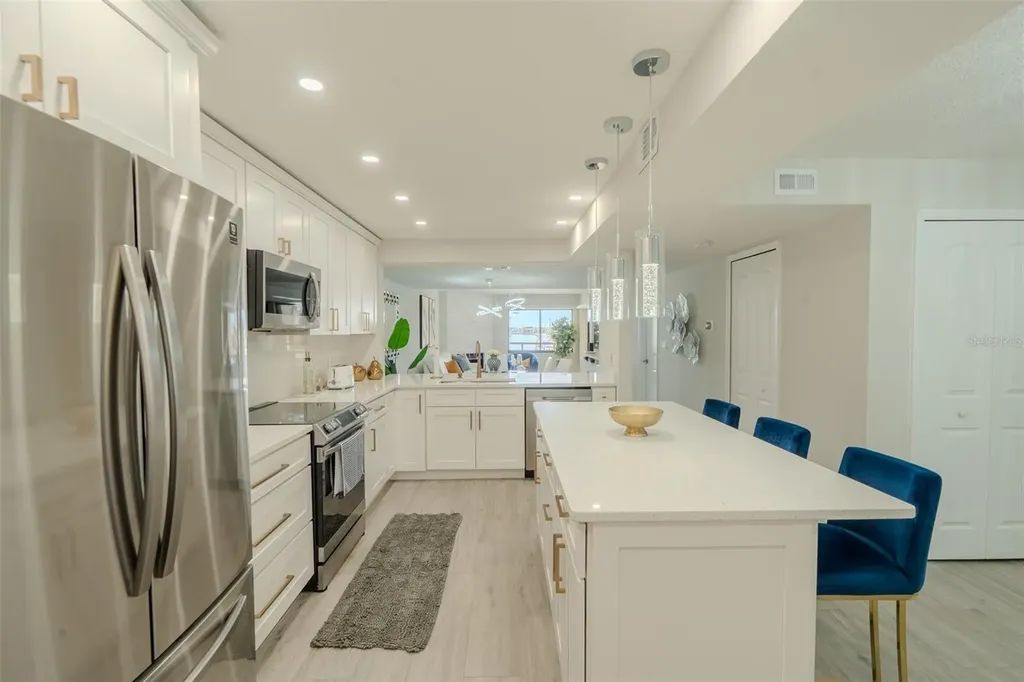 126 1st Street E Tierra Verde FL 33715
