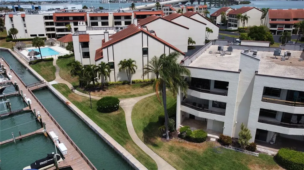 126 1st Street E Tierra Verde FL 33715