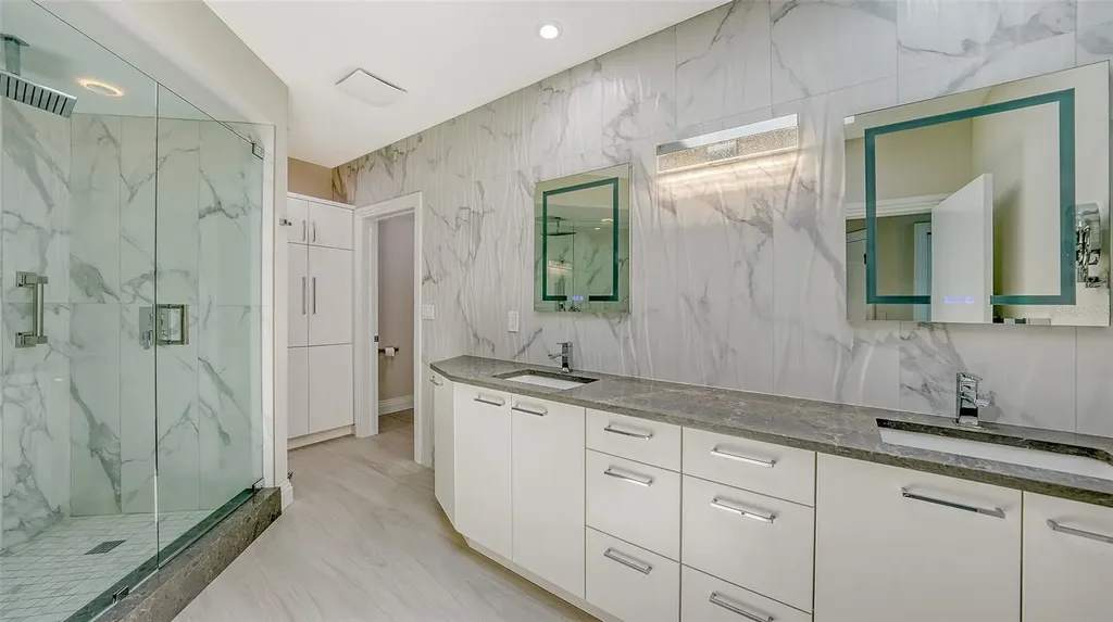 535 Sanctuary Drive Longboat Key FL 34228