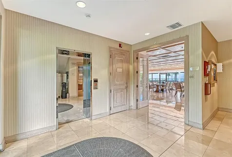 535 Sanctuary Drive Longboat Key FL 34228