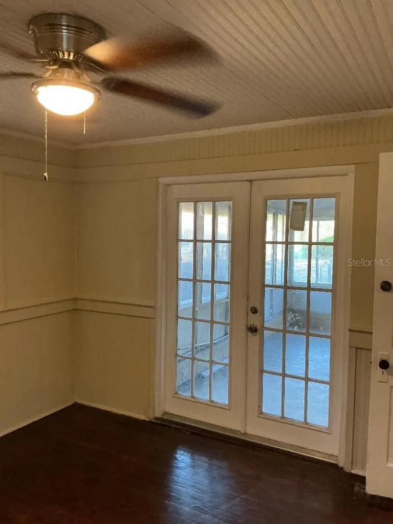 419 W Wisconsin Avenue Deland FL 32720
