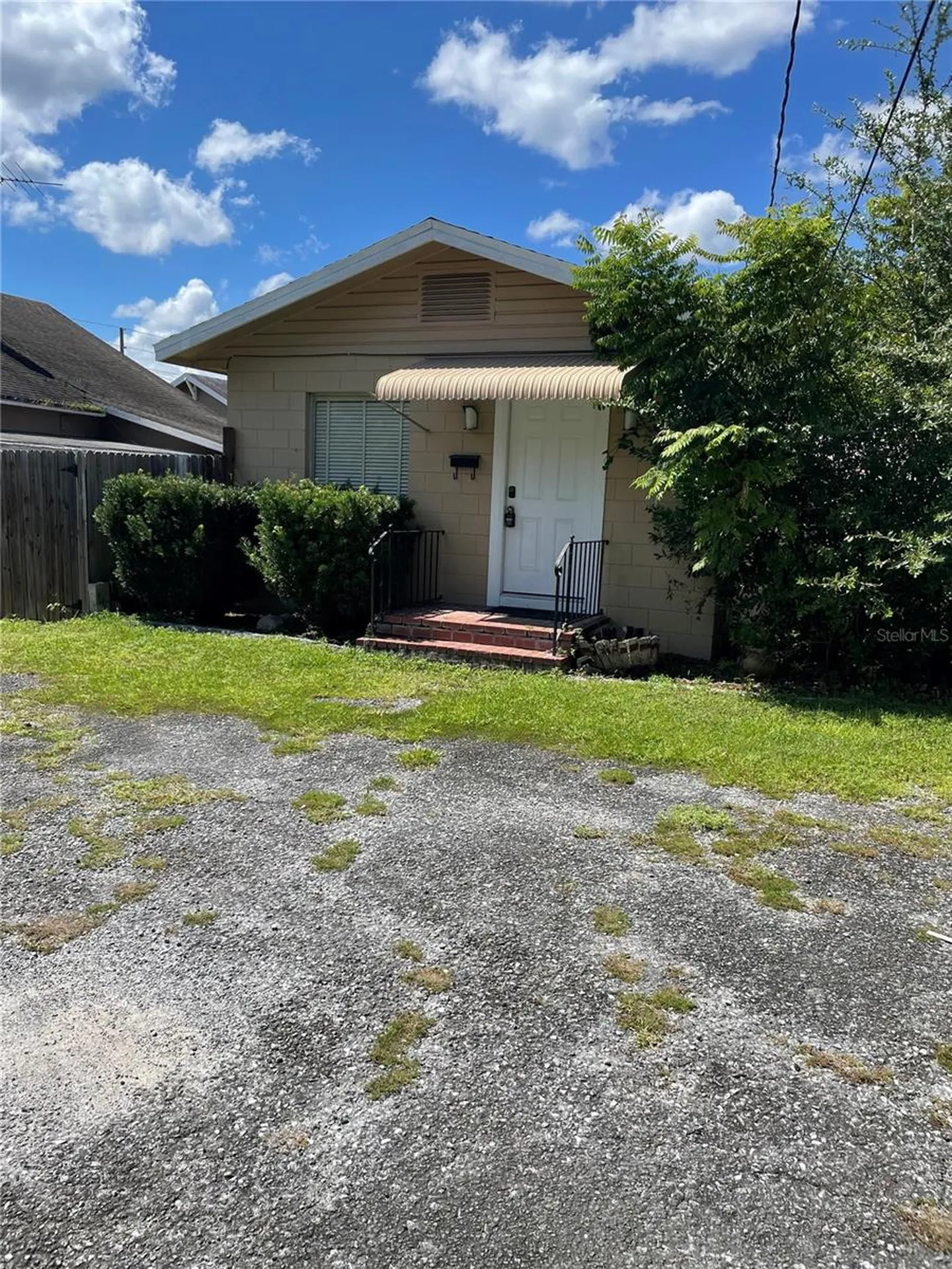419 W Wisconsin Avenue Deland FL 32720
