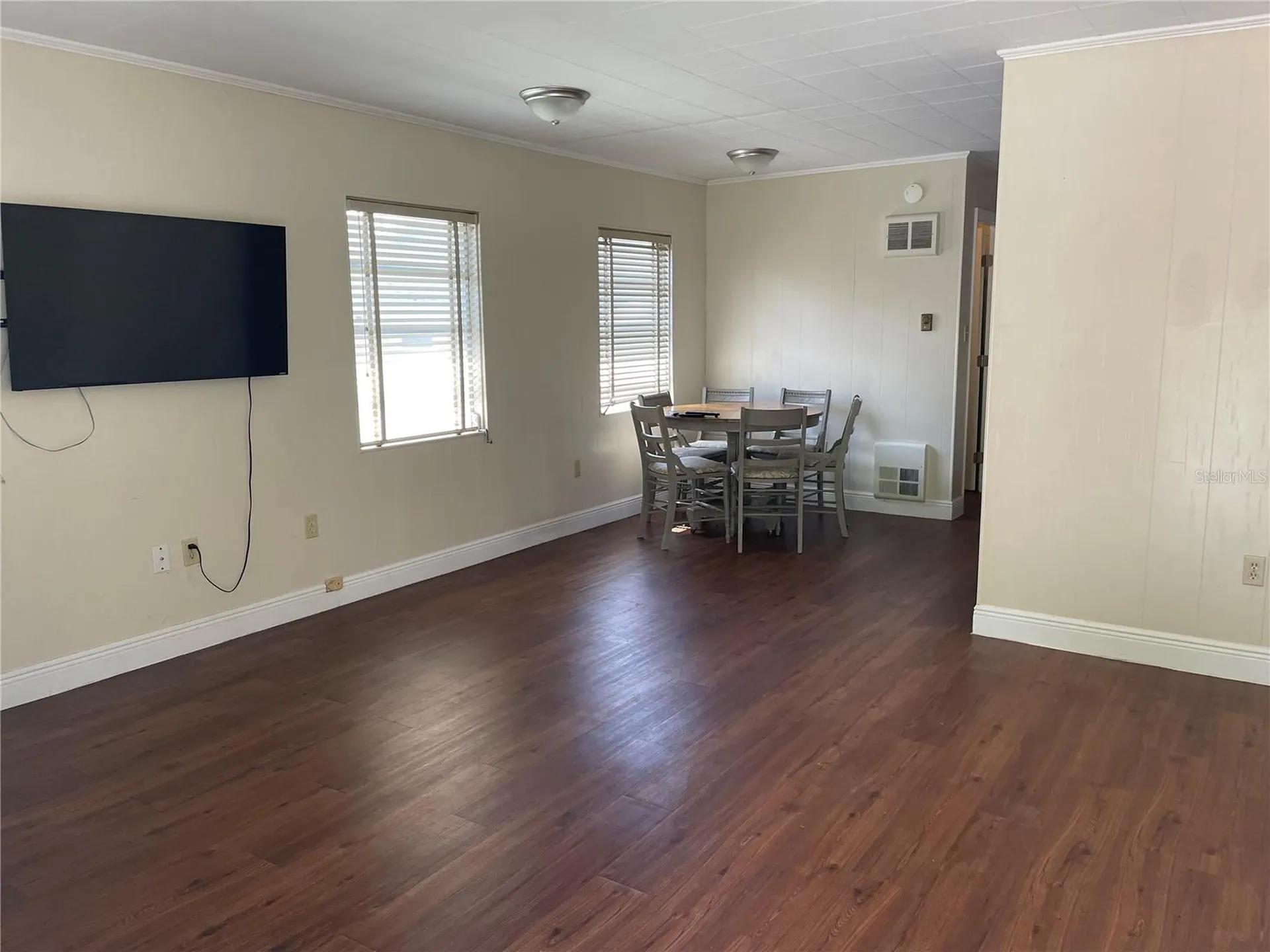 419 W Wisconsin Avenue Deland FL 32720