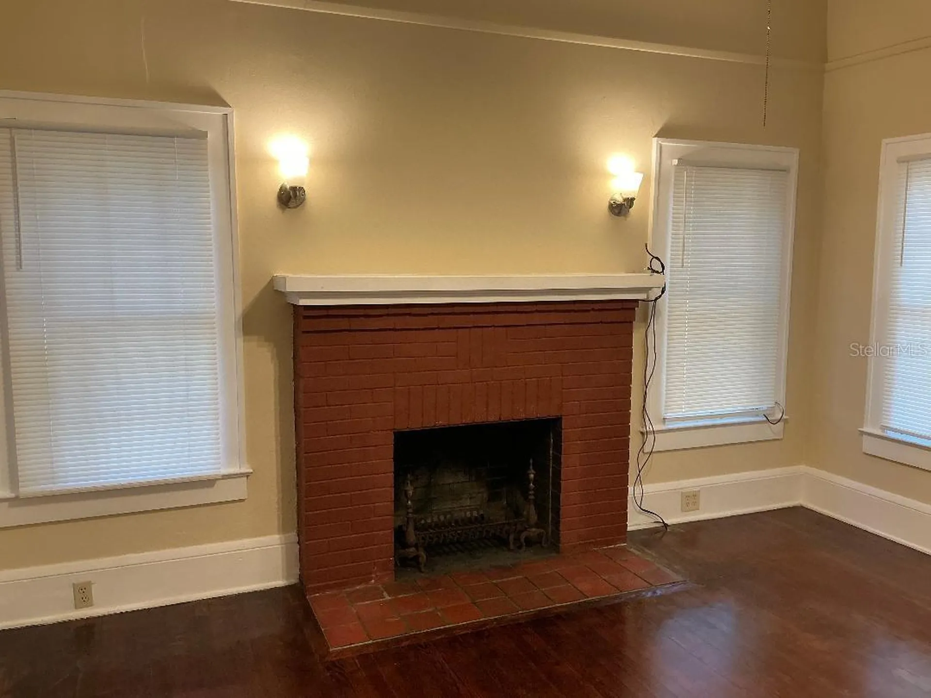 419 W Wisconsin Avenue Deland FL 32720