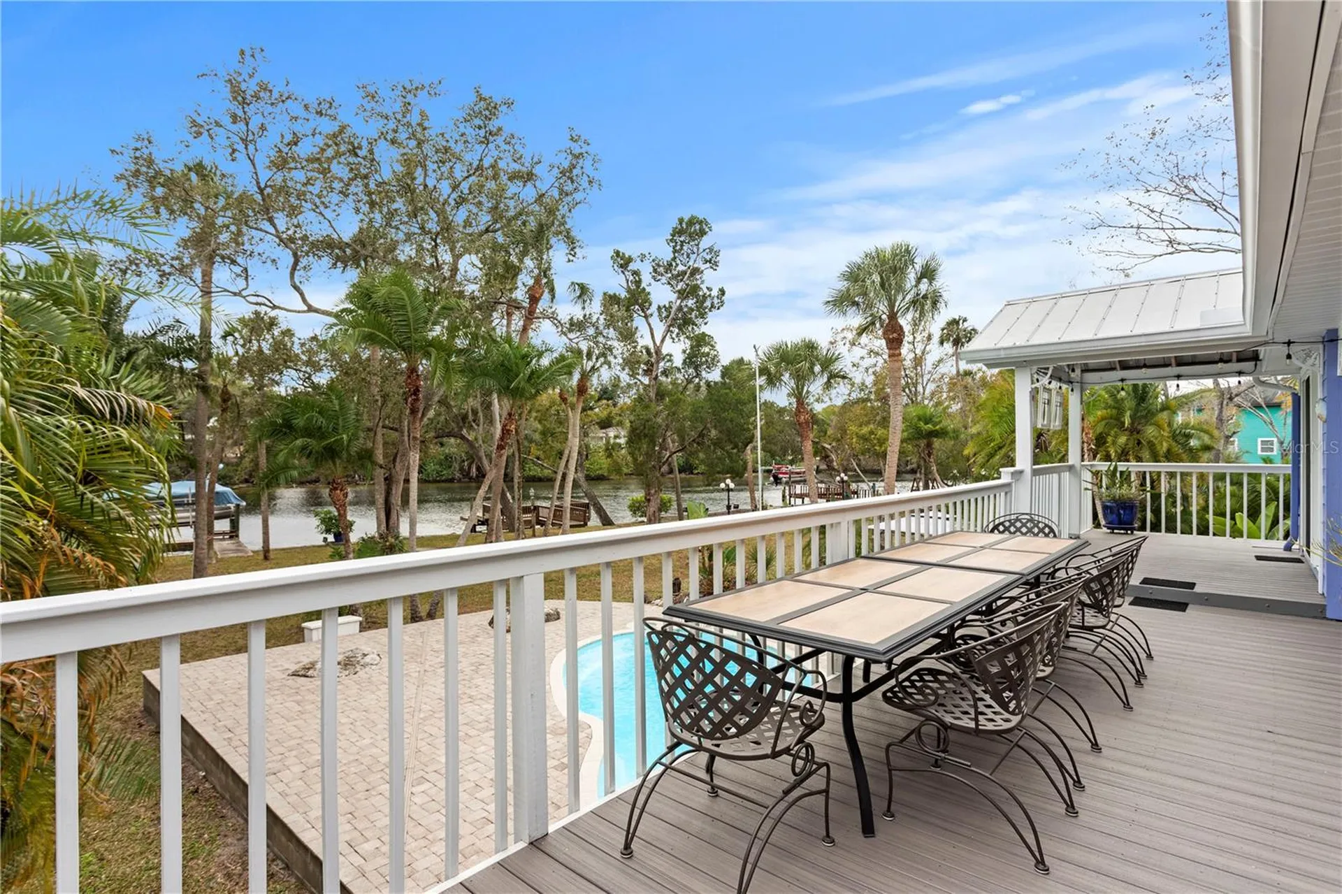 906 W Henry Avenue Tampa FL 33604