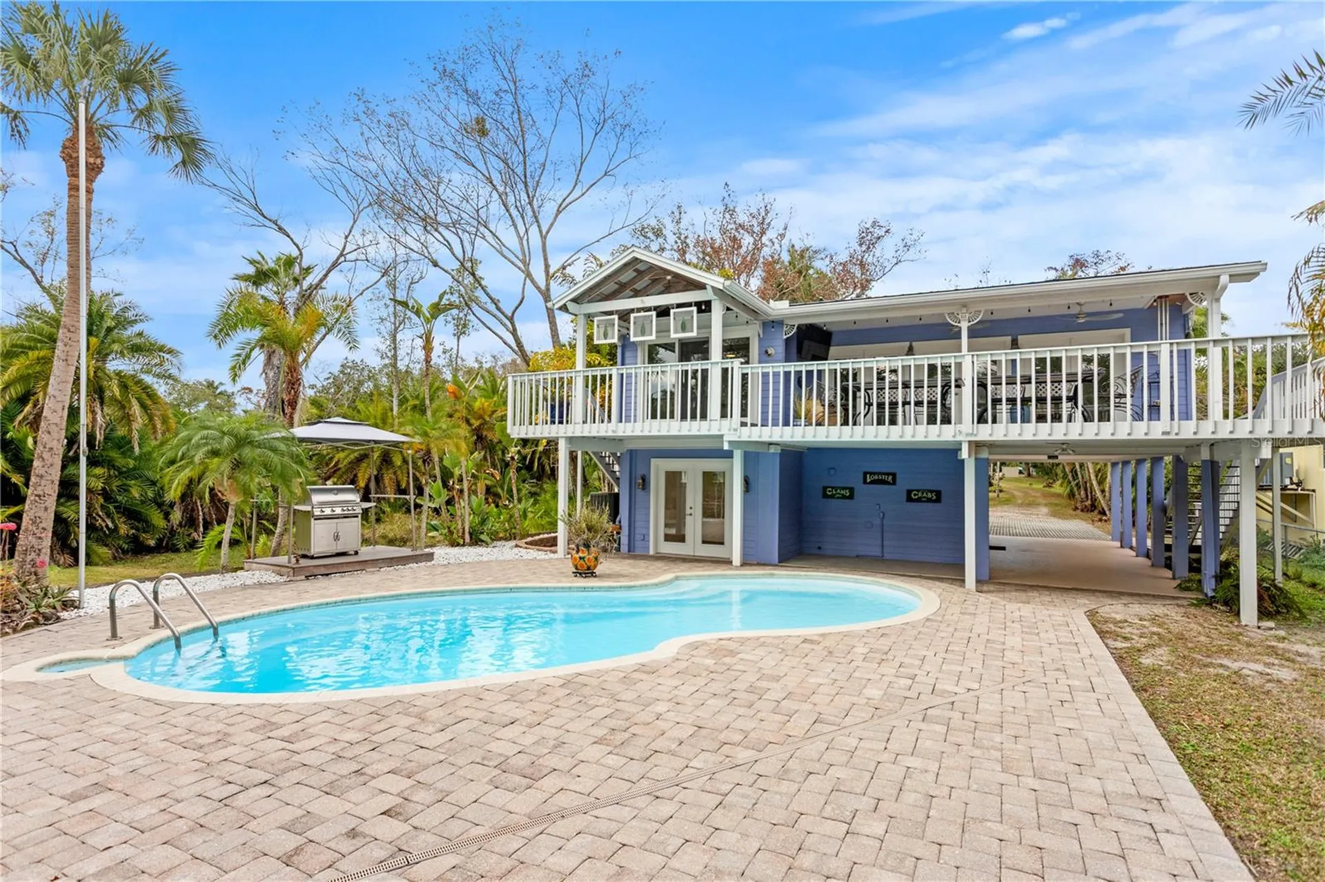 906 W Henry Avenue Tampa FL 33604