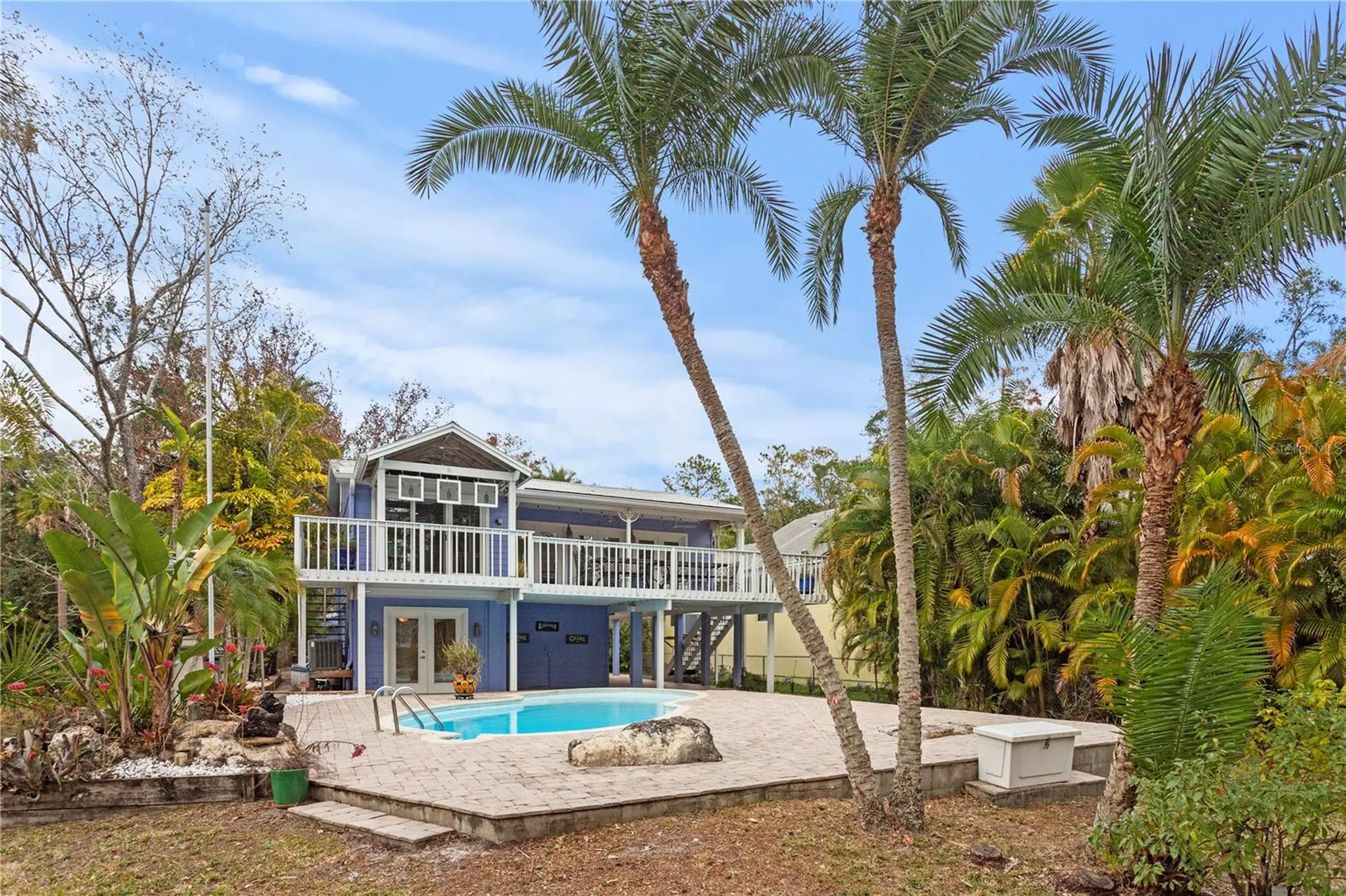 906 W Henry Avenue Tampa FL 33604