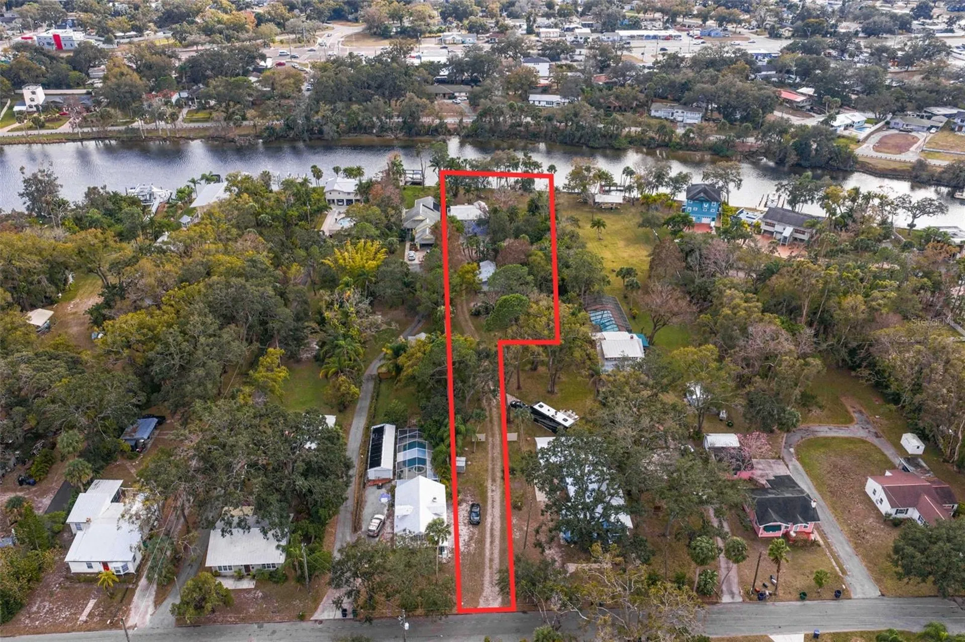 906 W Henry Avenue Tampa FL 33604