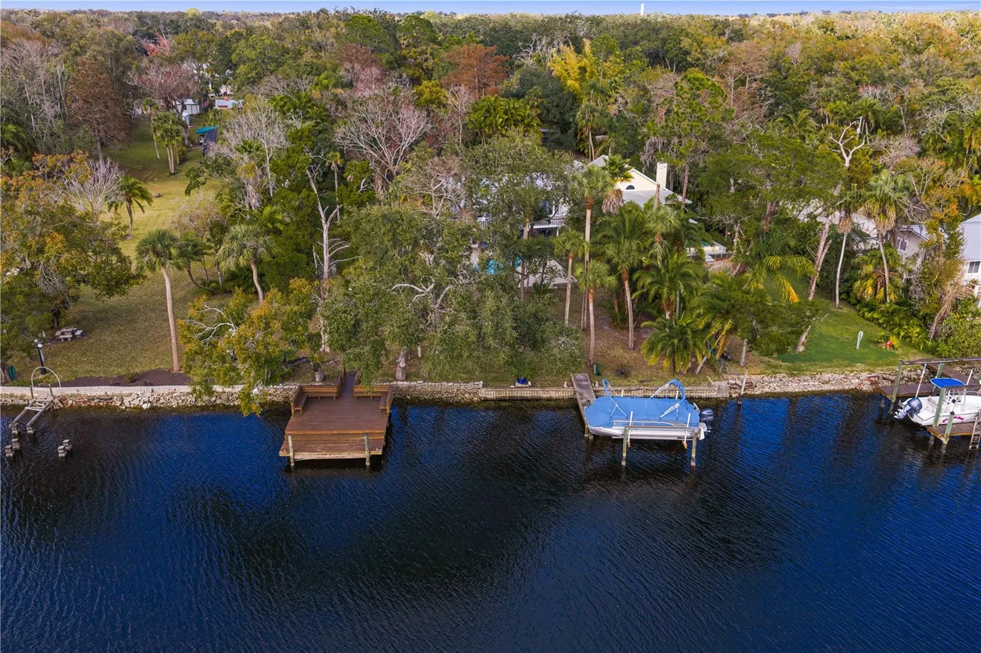 906 W Henry Avenue Tampa FL 33604