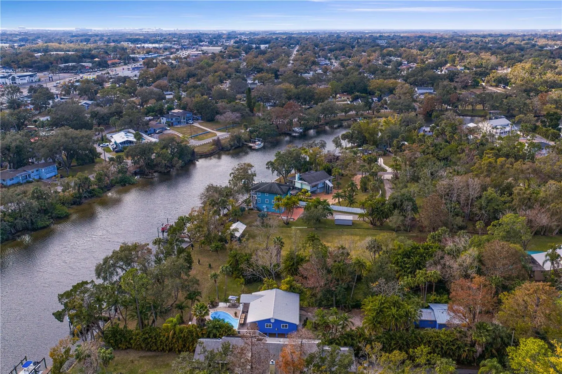 906 W Henry Avenue Tampa FL 33604