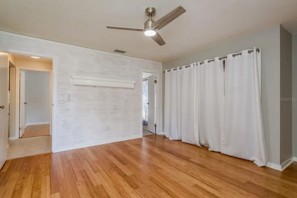 2403 Country Trails Drive Safety Harbor FL 34695