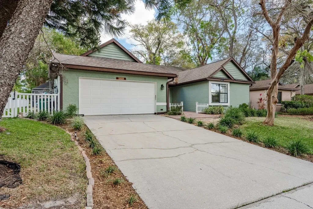 2403 Country Trails Drive Safety Harbor FL 34695