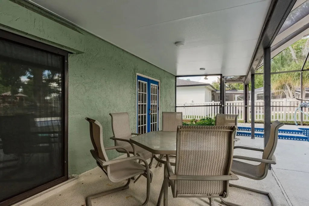 2403 Country Trails Drive Safety Harbor FL 34695