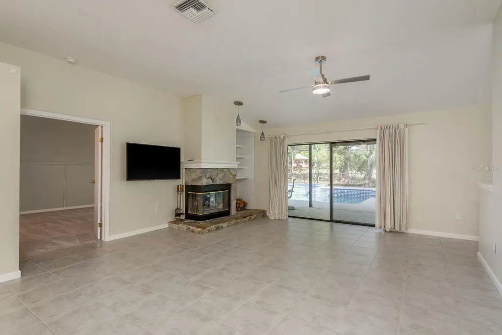 2403 Country Trails Drive Safety Harbor FL 34695