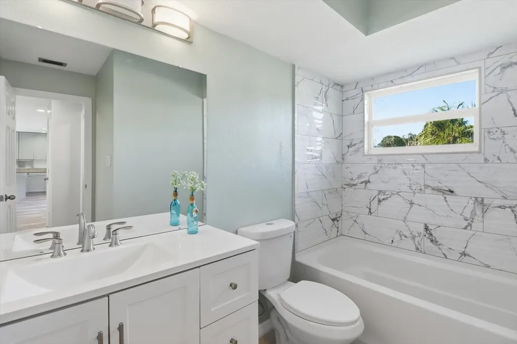11372 W Bayshore Drive Crystal River FL 34429