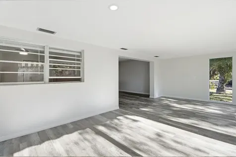 11372 W Bayshore Drive Crystal River FL 34429