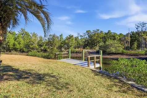 11372 W Bayshore Drive Crystal River FL 34429