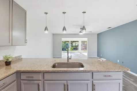 11372 W Bayshore Drive Crystal River FL 34429