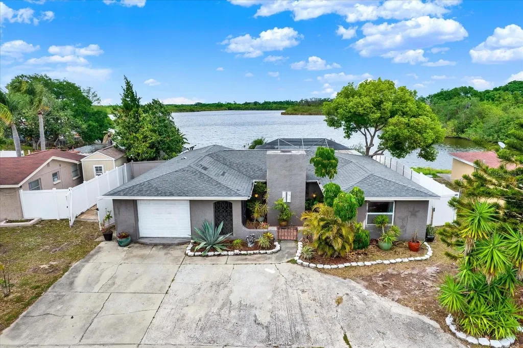 3931 Holiday Lake Drive Holiday FL 34691