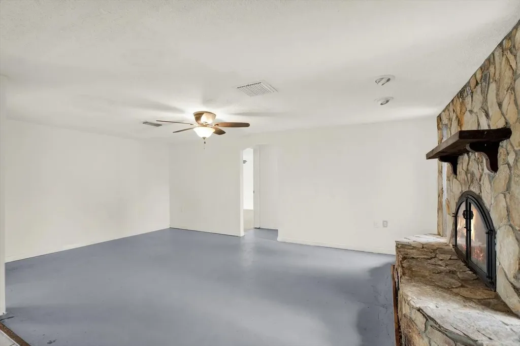 3931 Holiday Lake Drive Holiday FL 34691