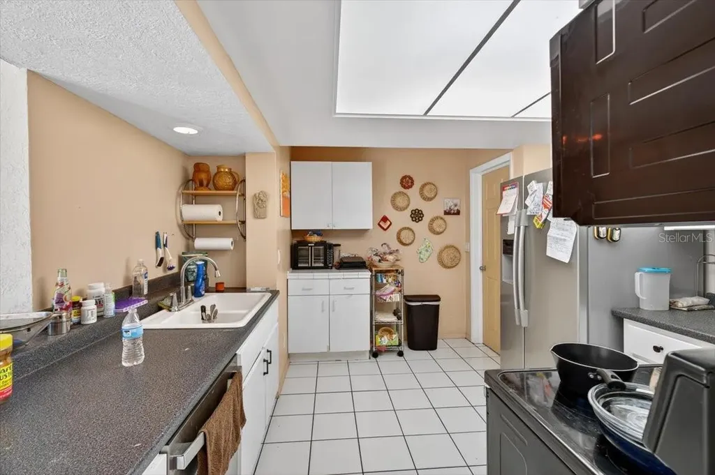 4033 Country Club Boulevard Cape Coral FL 33904