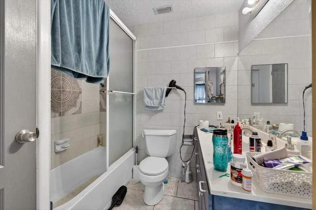 4033 Country Club Boulevard Cape Coral FL 33904