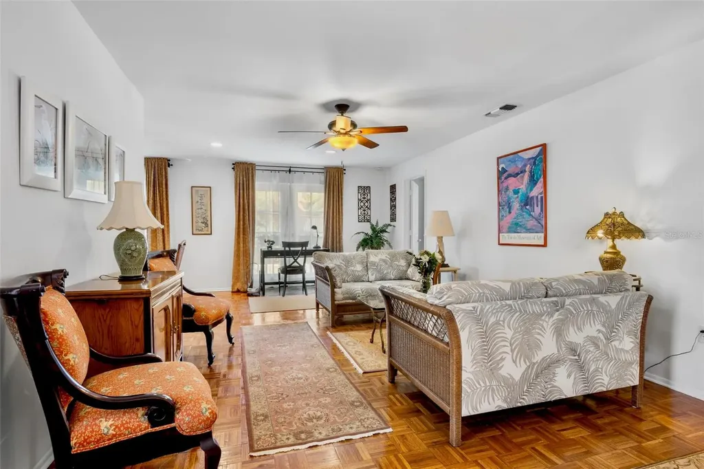 1516 Oak Street Sarasota FL 34236