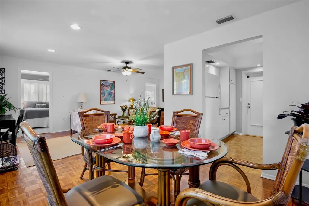 1516 Oak Street Sarasota FL 34236