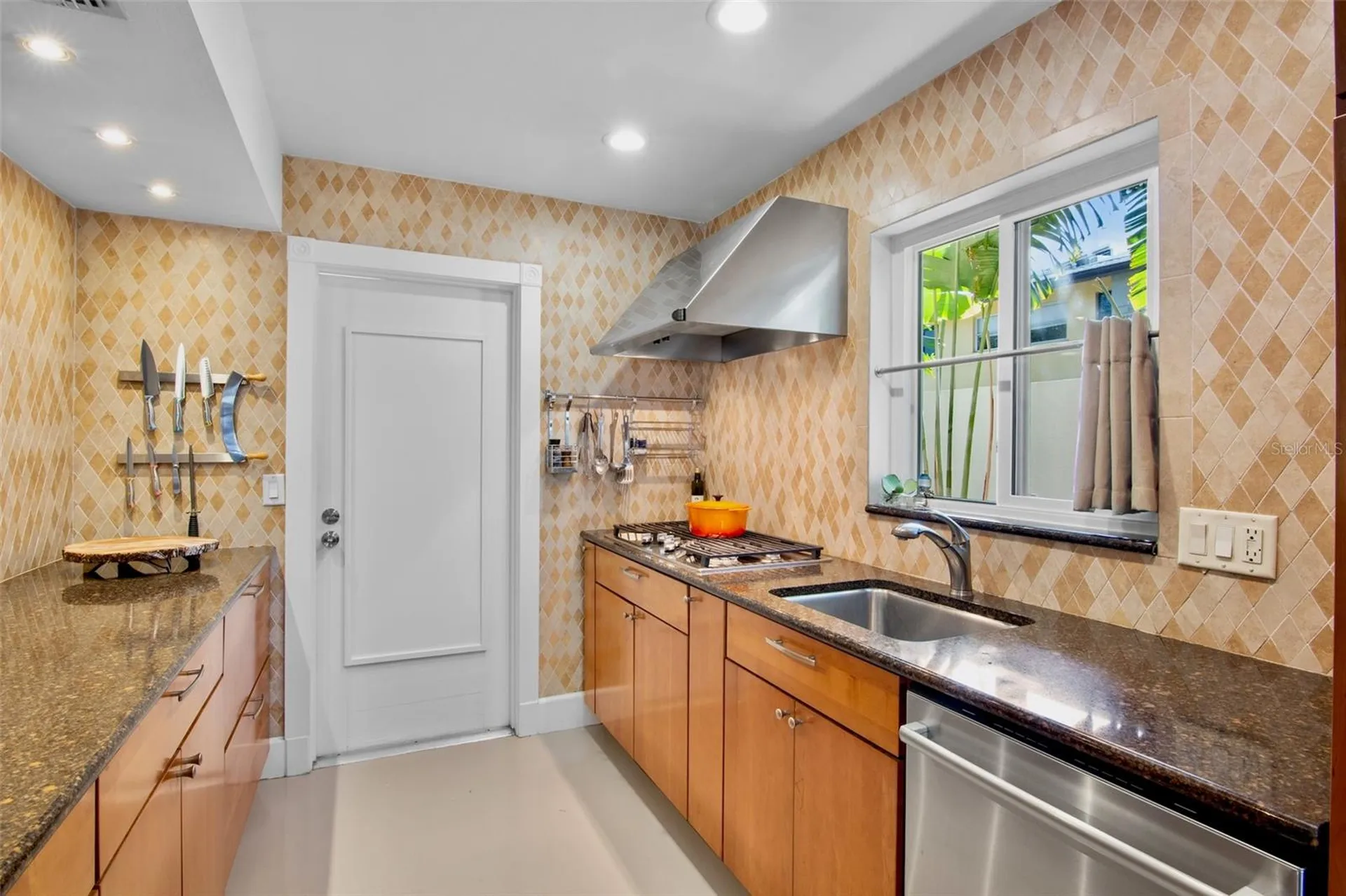 1516 Oak Street Sarasota FL 34236