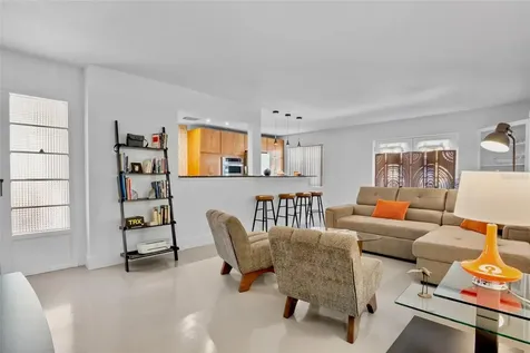 1516 Oak Street Sarasota FL 34236