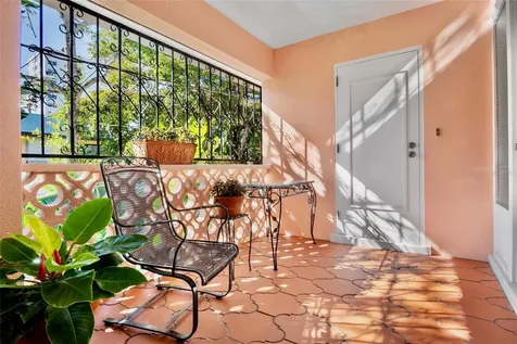 1516 Oak Street Sarasota FL 34236