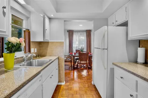 1516 Oak Street Sarasota FL 34236