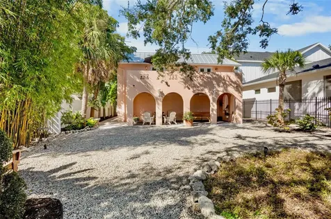 1516 Oak Street Sarasota FL 34236