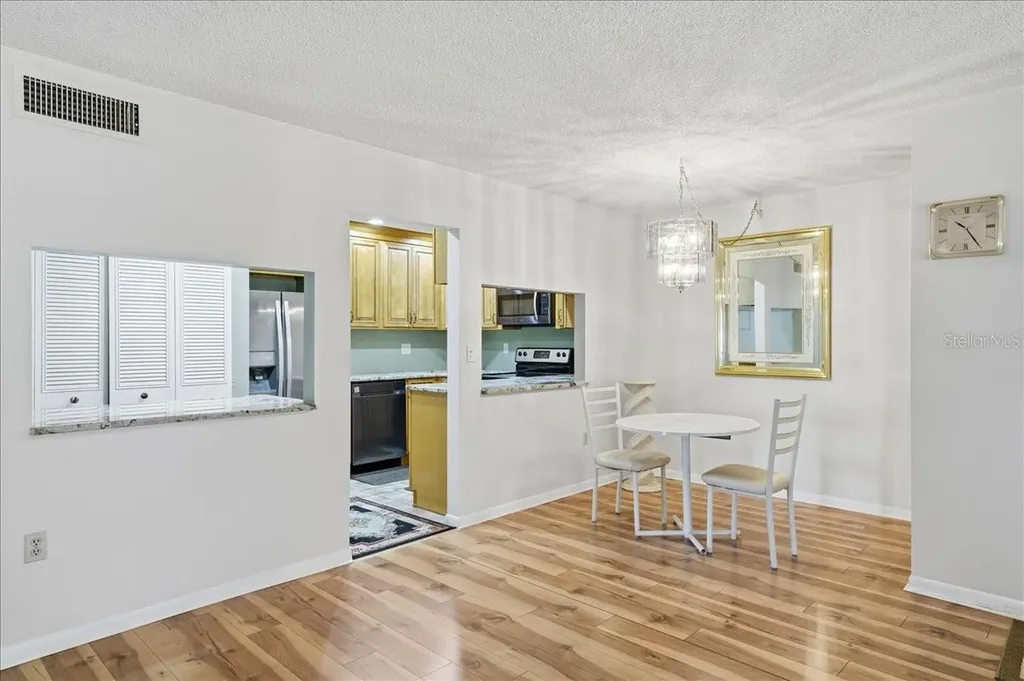 2666 Pine Ridge Way N Palm Harbor FL 34684
