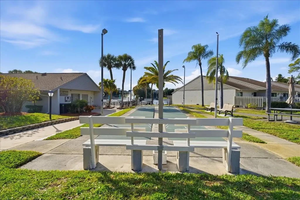 2666 Pine Ridge Way N Palm Harbor FL 34684