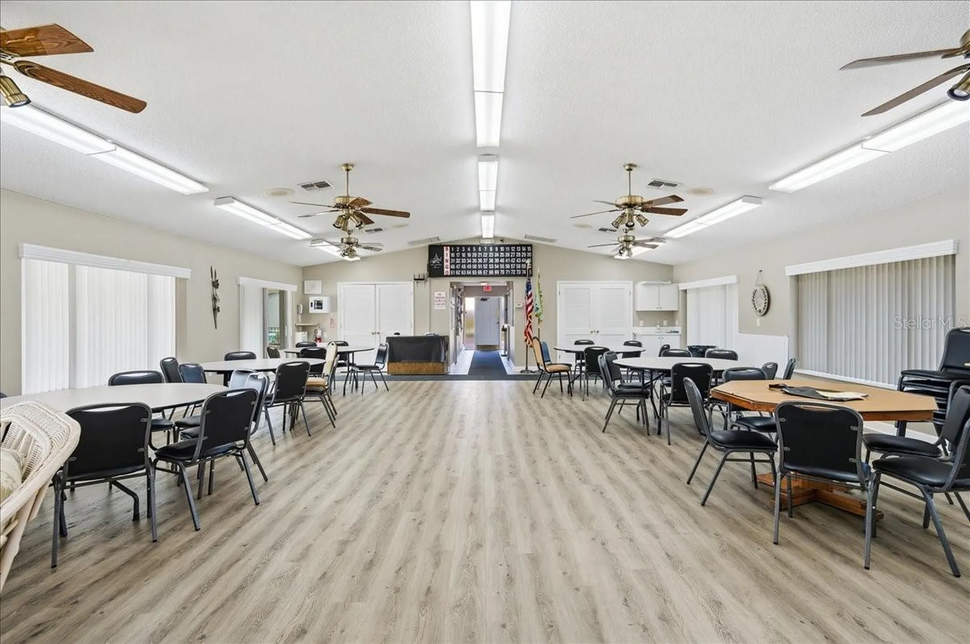 2666 Pine Ridge Way N Palm Harbor FL 34684