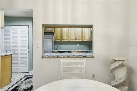 2666 Pine Ridge Way N Palm Harbor FL 34684
