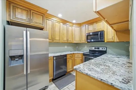 2666 Pine Ridge Way N Palm Harbor FL 34684